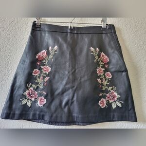 Floral Embroidered Black Faux Leather Skirt Size XS